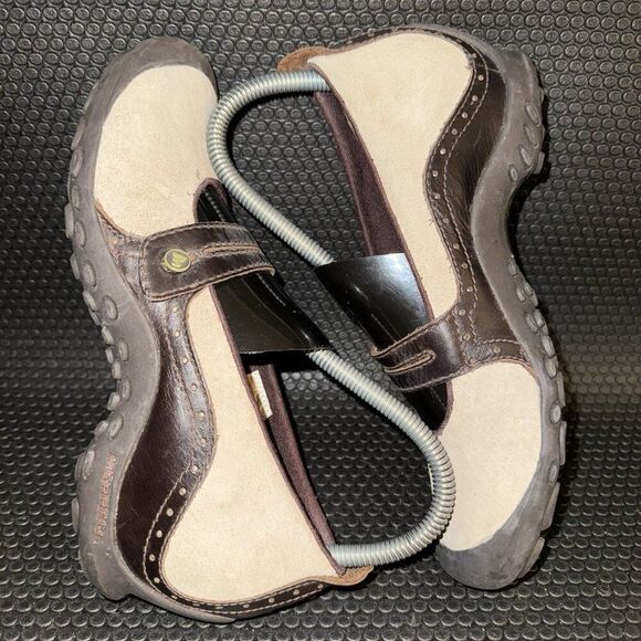 Merrell Women's Flats in Brown and Cream - Picture 4 of 8